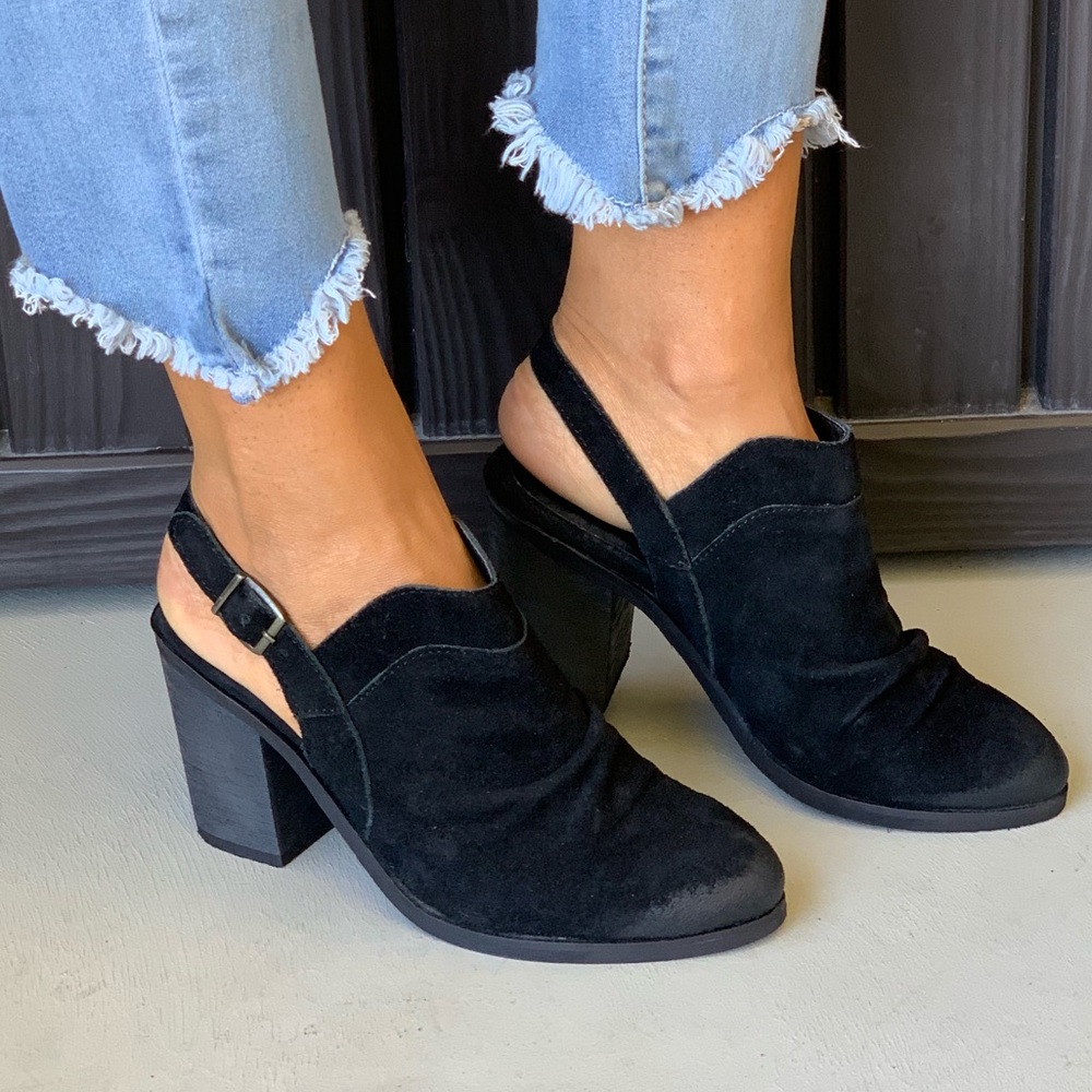 Black Suede Slingback Closed Toe Mule Clog - Picture 2 of 7